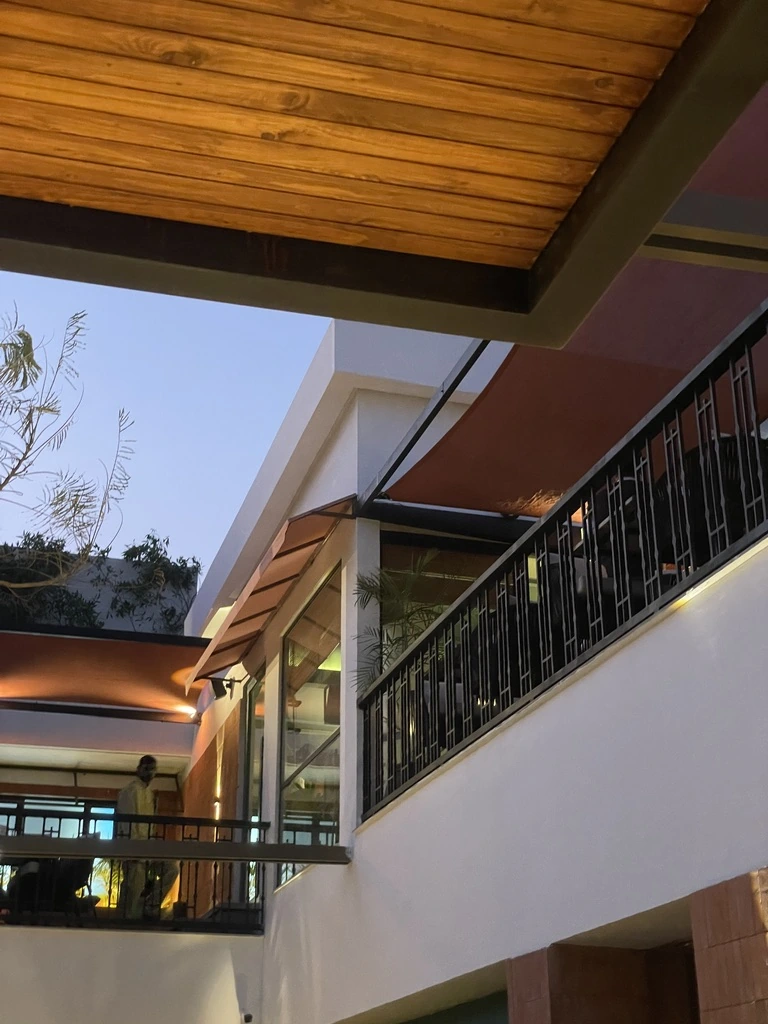 Yum / English Tea House — image 3