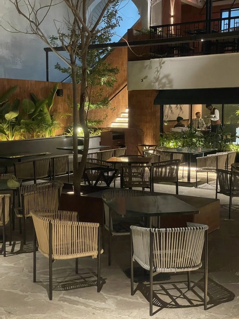 Yum / English Tea House — image 2