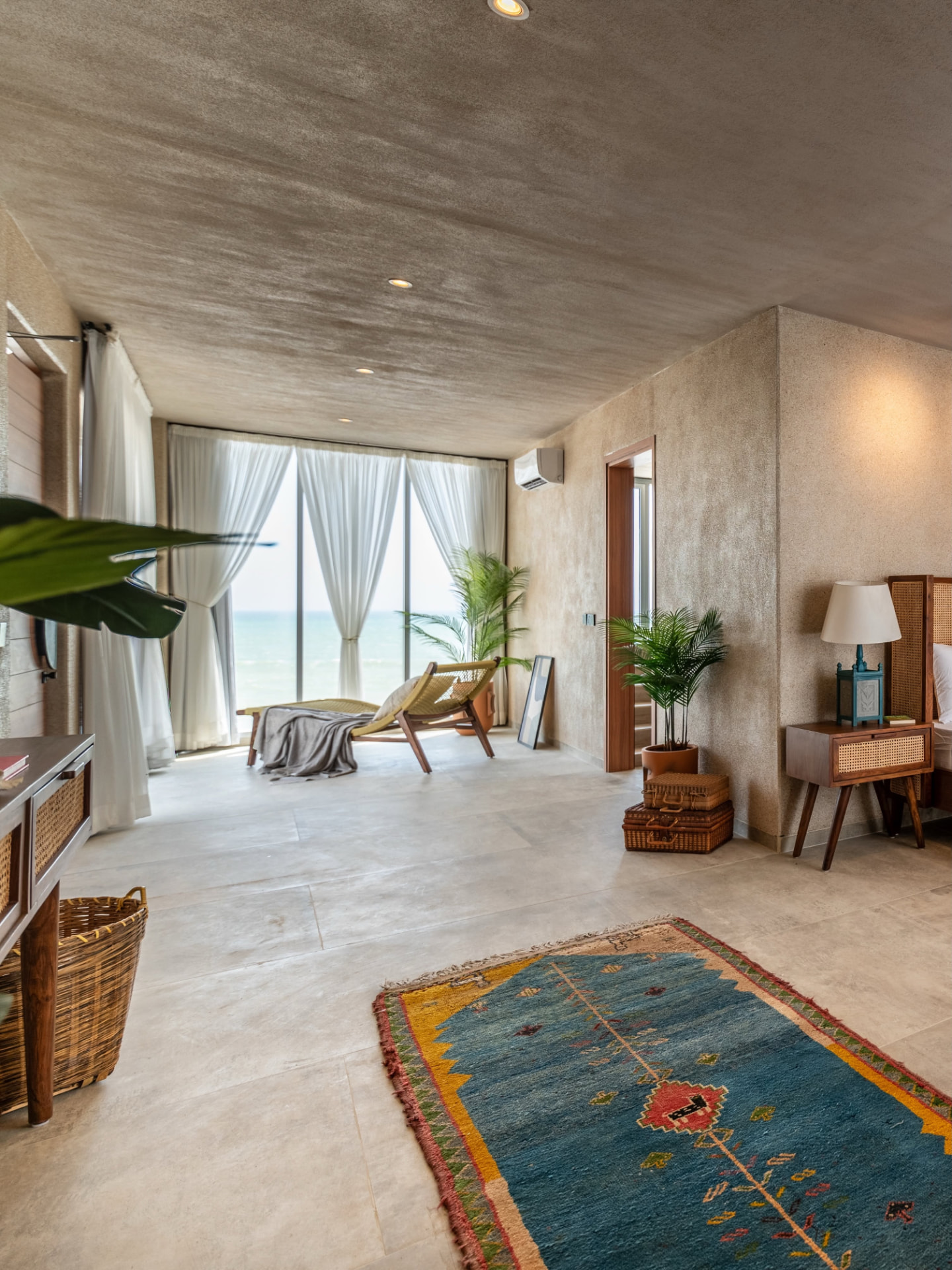 Oasis Cave Beach Hut — image 5