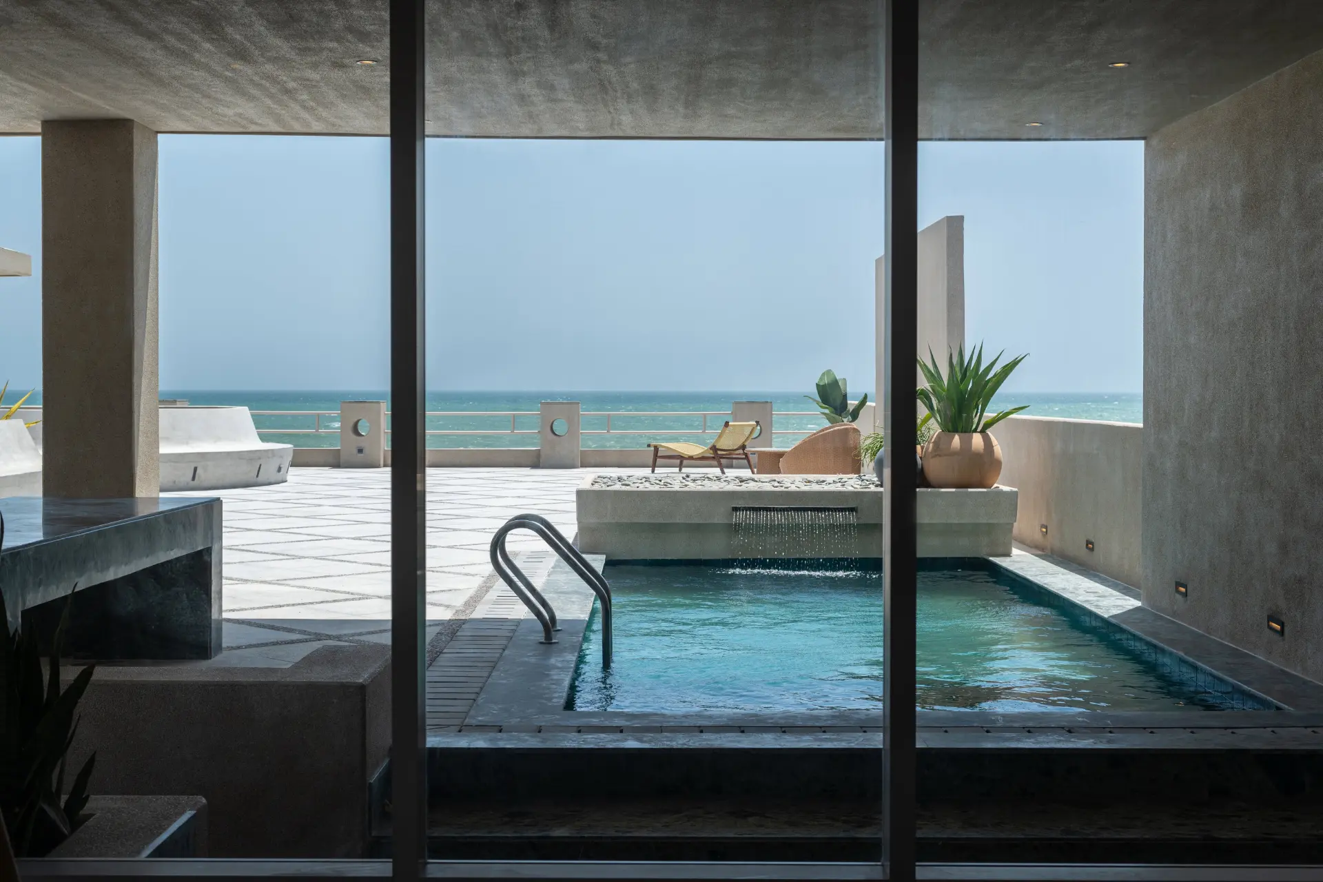 Oasis Cave Beach Hut — image 10